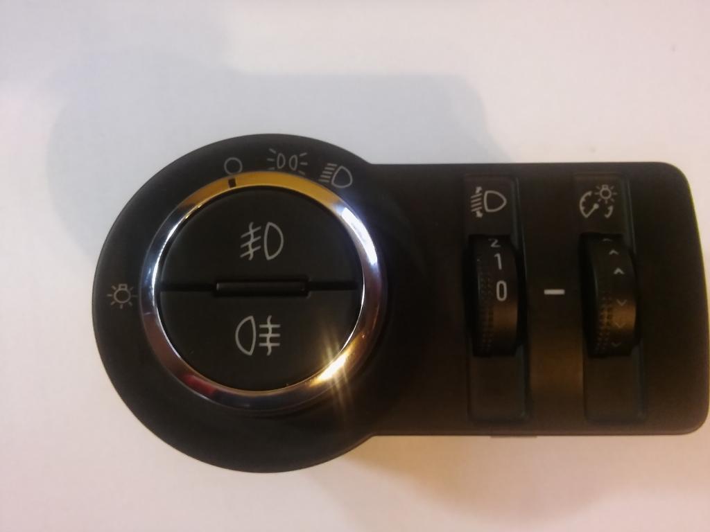 [J] Włącznik świateł Opel Autokącik