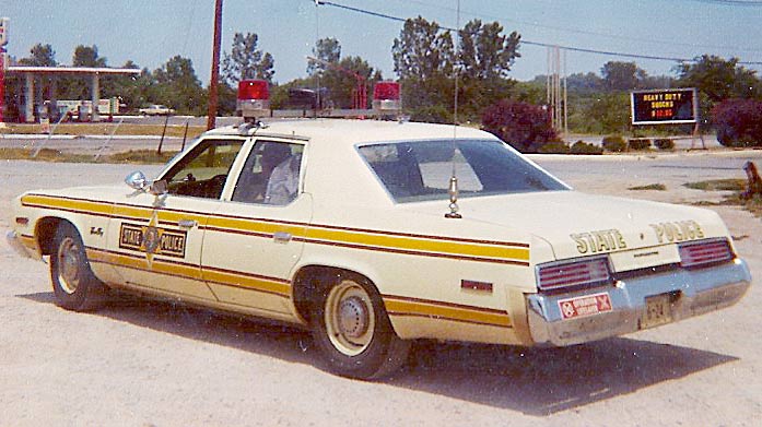 ILSP1977fury.jpg.ce64e9af267137a023a6f56ba60dbcce.jpg