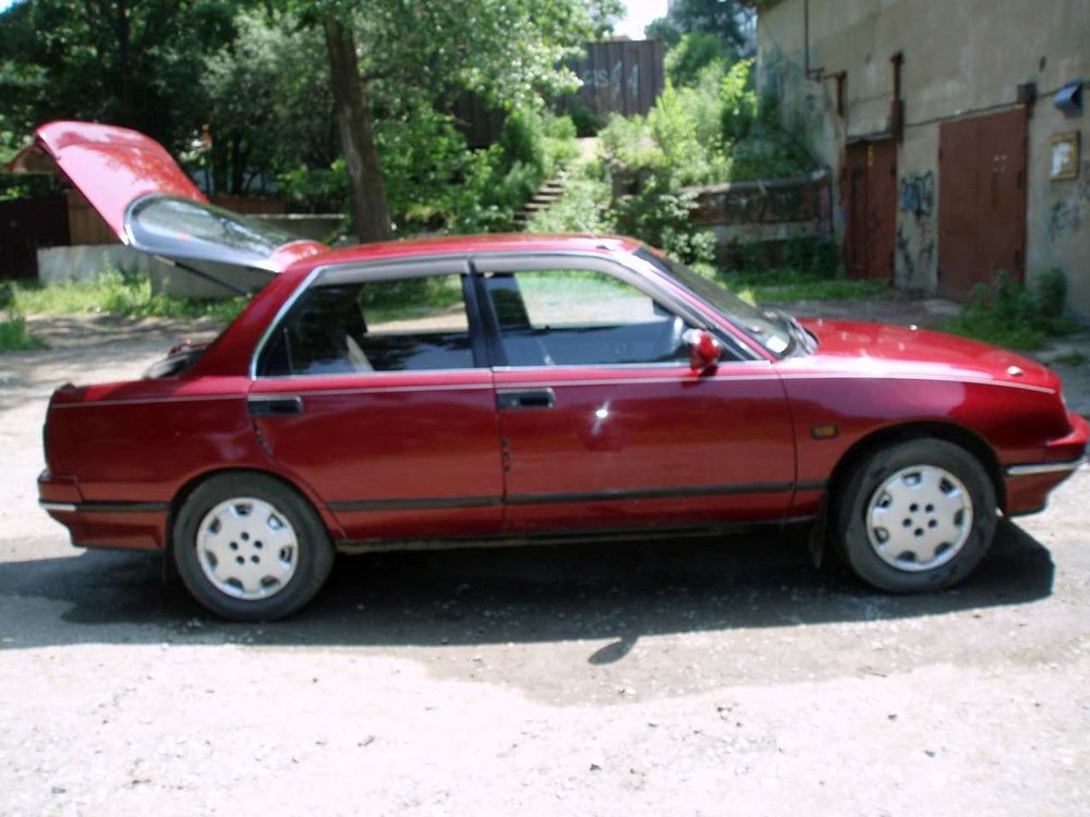 daihatsu-applause-08.jpg.1725685b3a4434ec2e531ff9b3dd8c7b.jpg