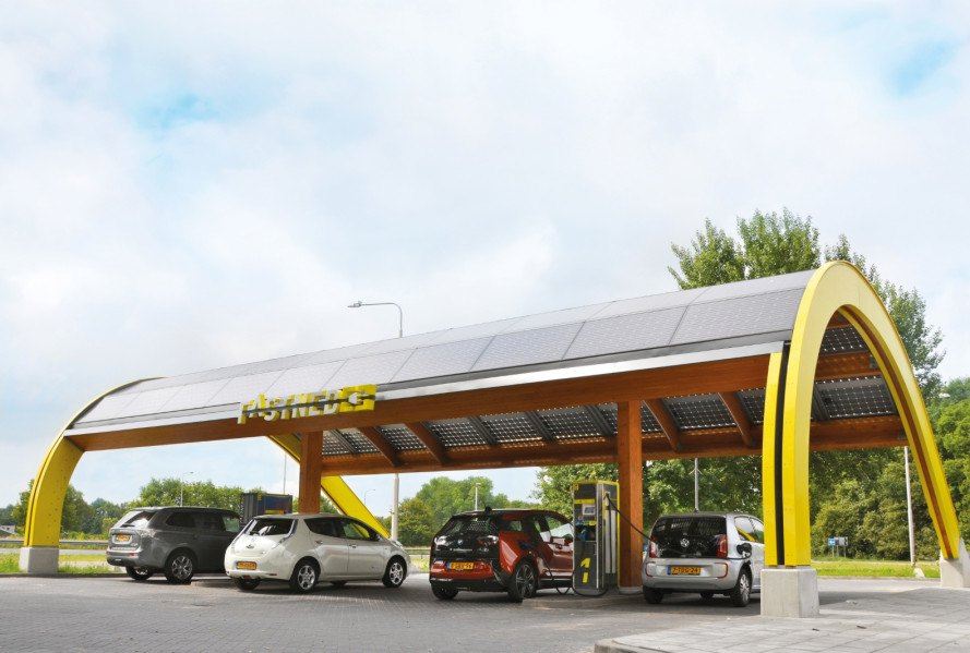 fastned2.jpg.ec17ea91f2f340a24cbce9c872f28823.jpg