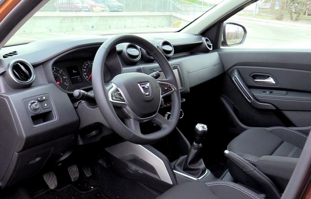 Duster_INT-1.jpg.971cc248f482360c8c5e248d76629b65.jpg