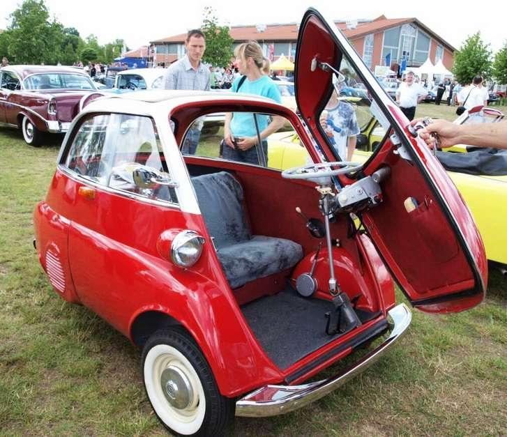 motoryzacyjny-karzel-bmw-isetta-02.jpg.eaa15e4c5fc53dc2690f128d97570331.jpg
